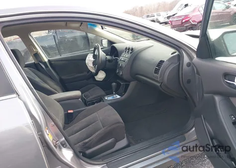 2009 Nissan Altima 2.5 S z USA, uszkodzony, nr VIN 1N4AL21E89C116484